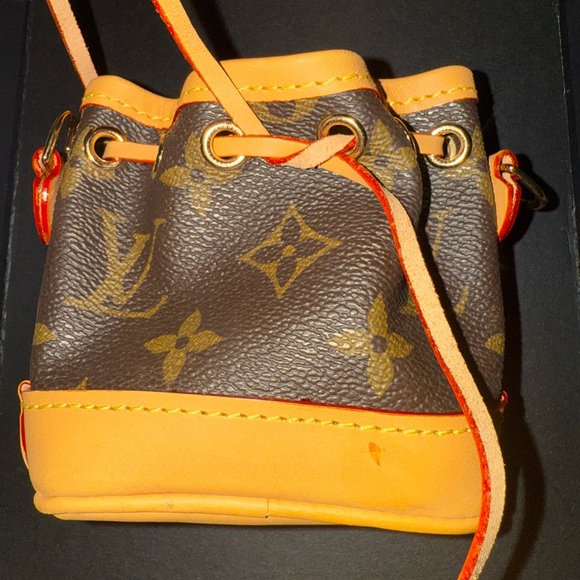 New upcycled Louis Vuitton  Mini Bucket Bag - Picture 2 of 6